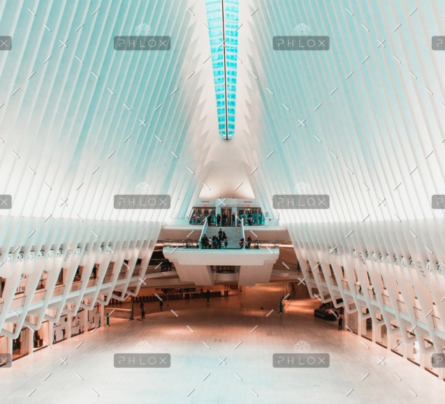 demo-attachment-811-jannis-lucas-1329978-unsplash